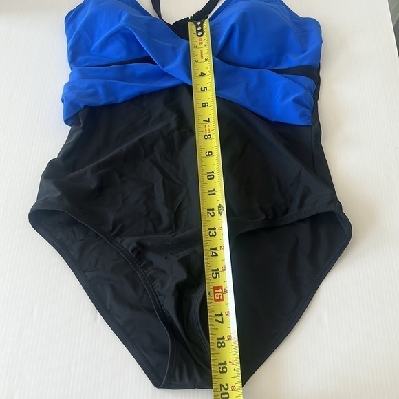 Twist front criss cross back one piece Swimsuit bathing suit size 2XL plus size - Picture 8 of 8